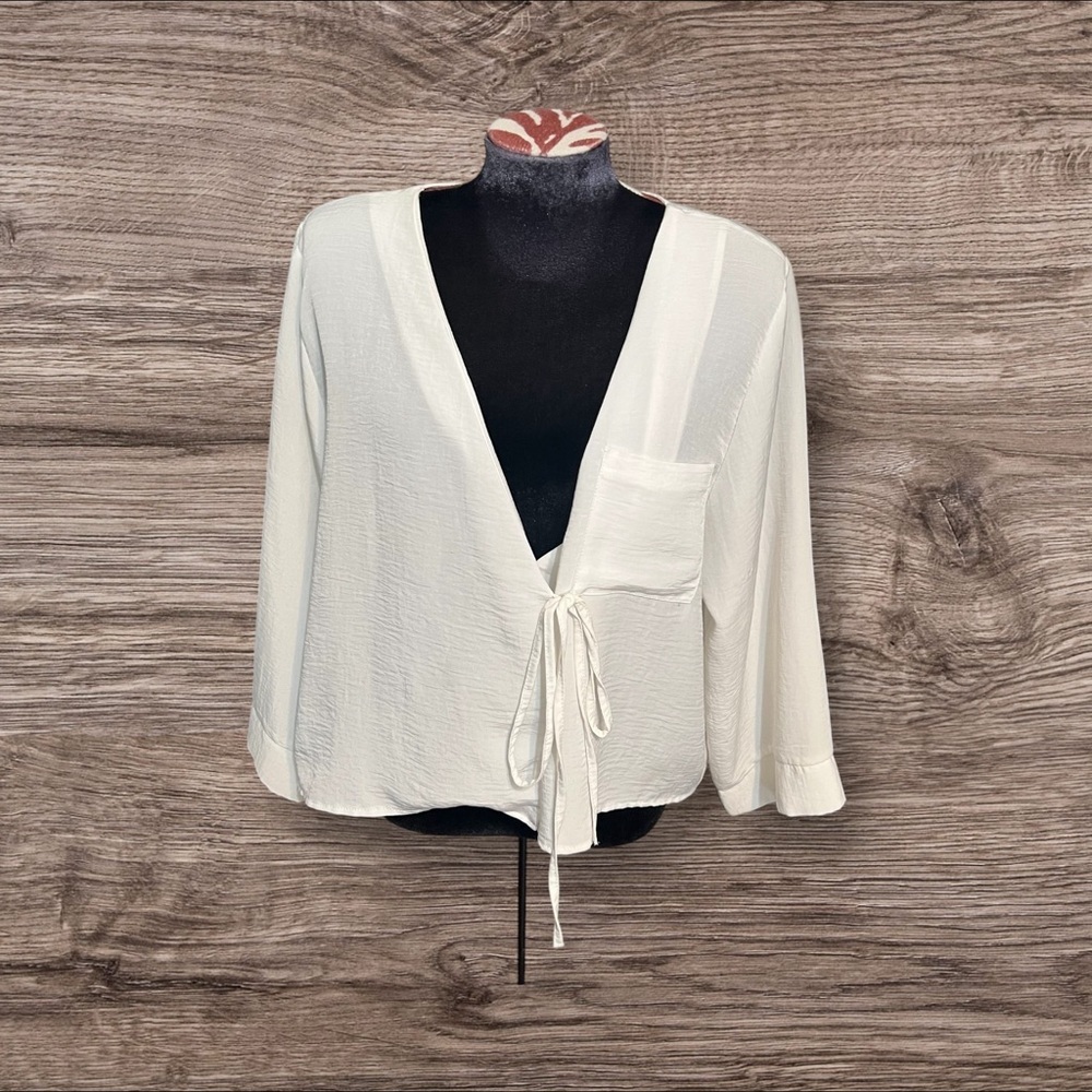 Top Shop Ivory N-Neck Crop Wrap Top Size 10